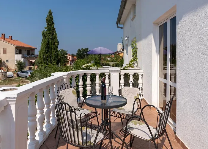 Apartments Oliva