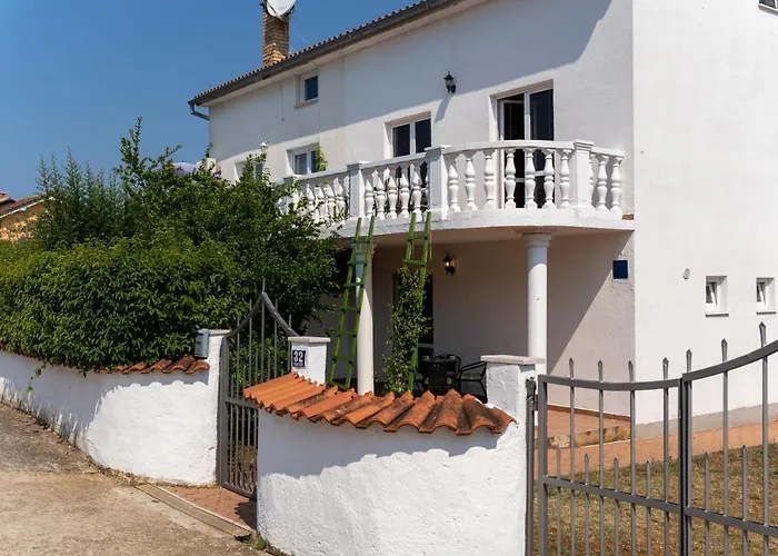 Apartments Oliva