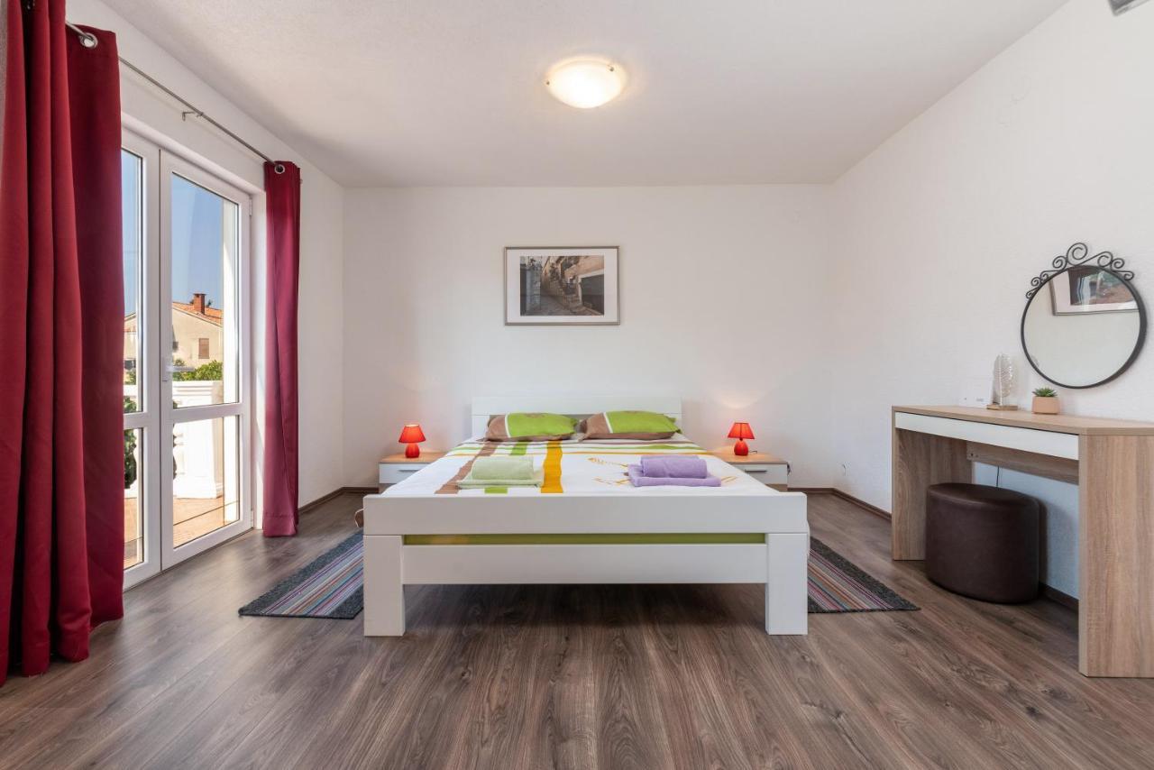 Oliva Apartment